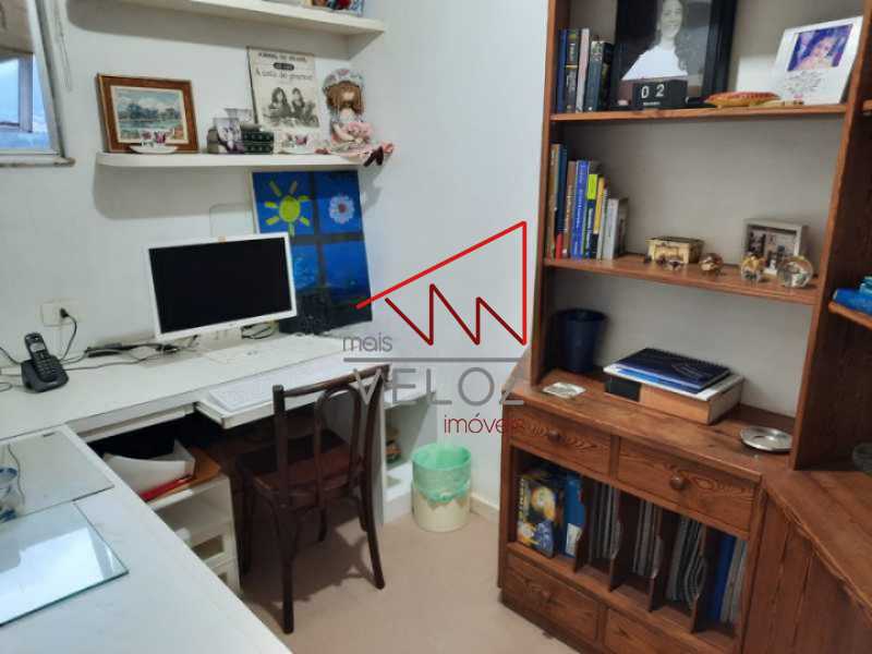 Apartamento à venda com 4 quartos, 209m² - Foto 17