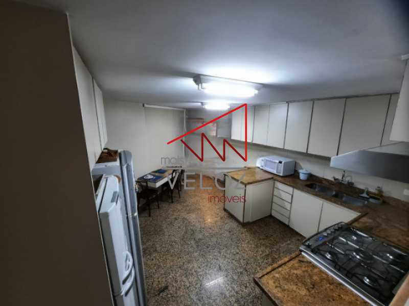 Apartamento à venda com 4 quartos, 209m² - Foto 16