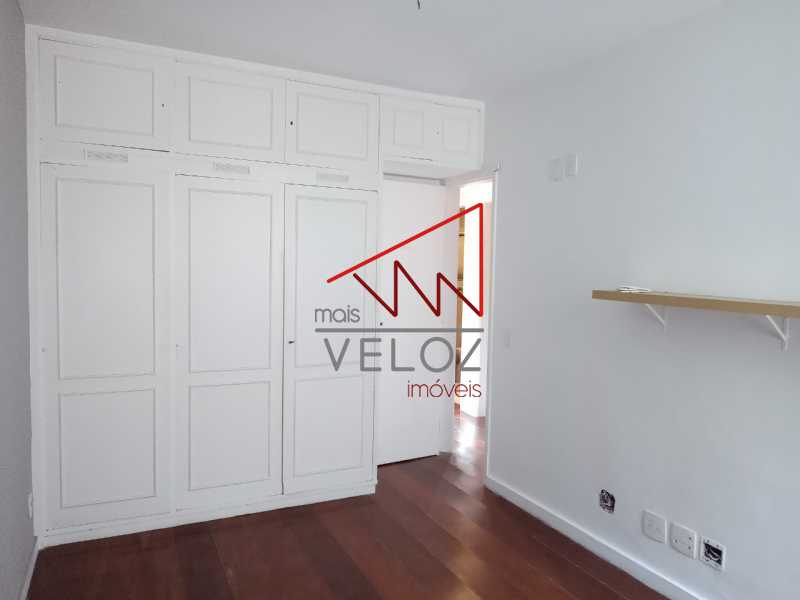 Apartamento à venda com 3 quartos, 124m² - Foto 7