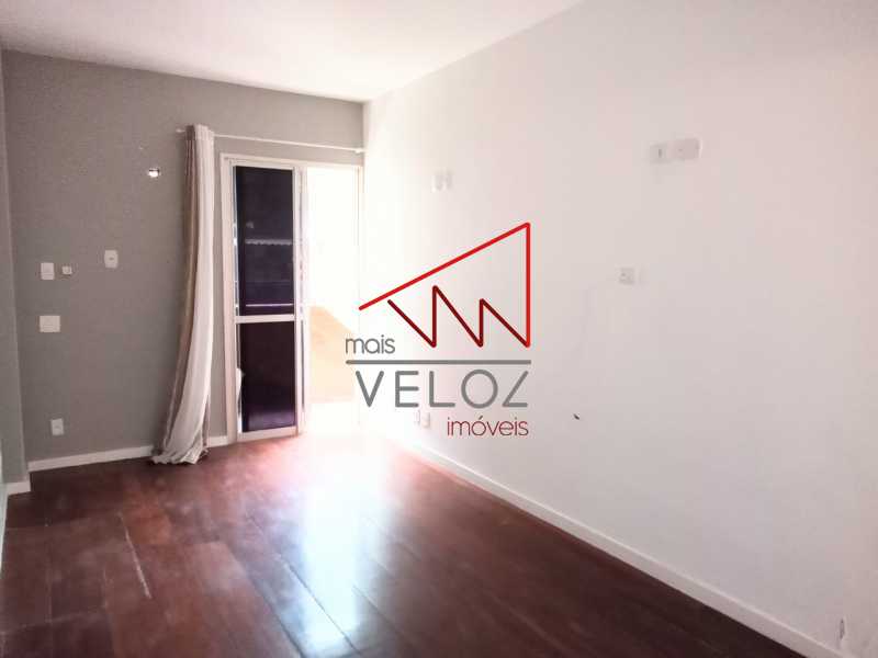 Apartamento à venda com 3 quartos, 124m² - Foto 11