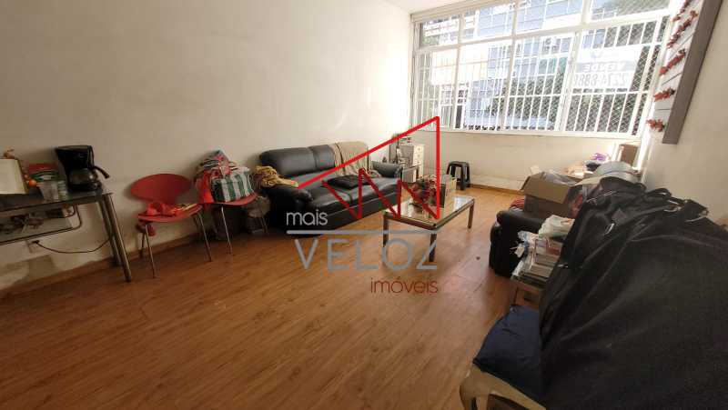 Apartamento à venda com 3 quartos, 120m² - Foto 2