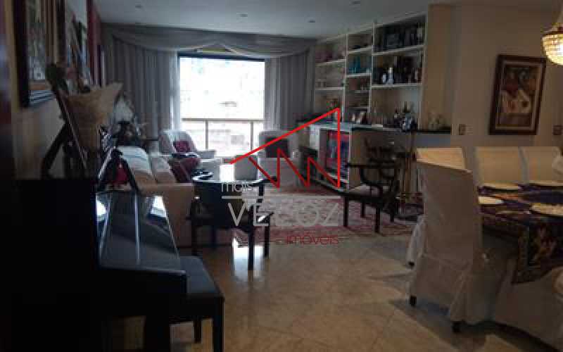 Apartamento à venda com 4 quartos, 183m² - Foto 2