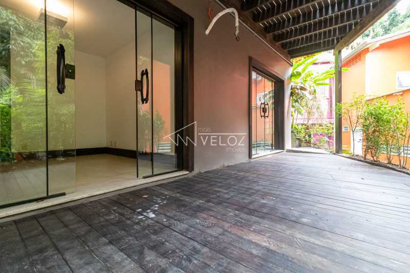 Casa de Condomínio à venda com 5 quartos, 384m² - Foto 5