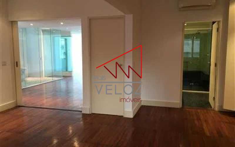 Apartamento à venda com 3 quartos, 200m² - Foto 9