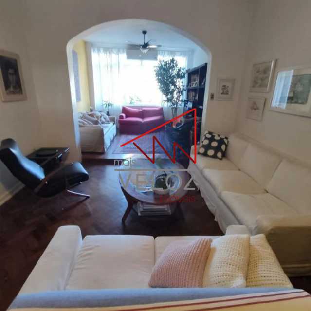 Apartamento à venda com 3 quartos, 135m² - Foto 1