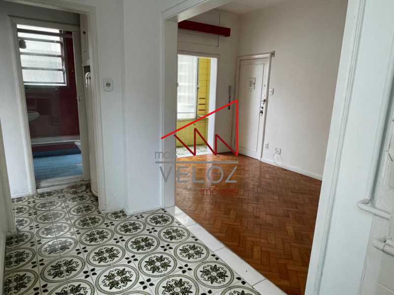 Apartamento à venda com 1 quarto, 40m² - Foto 5