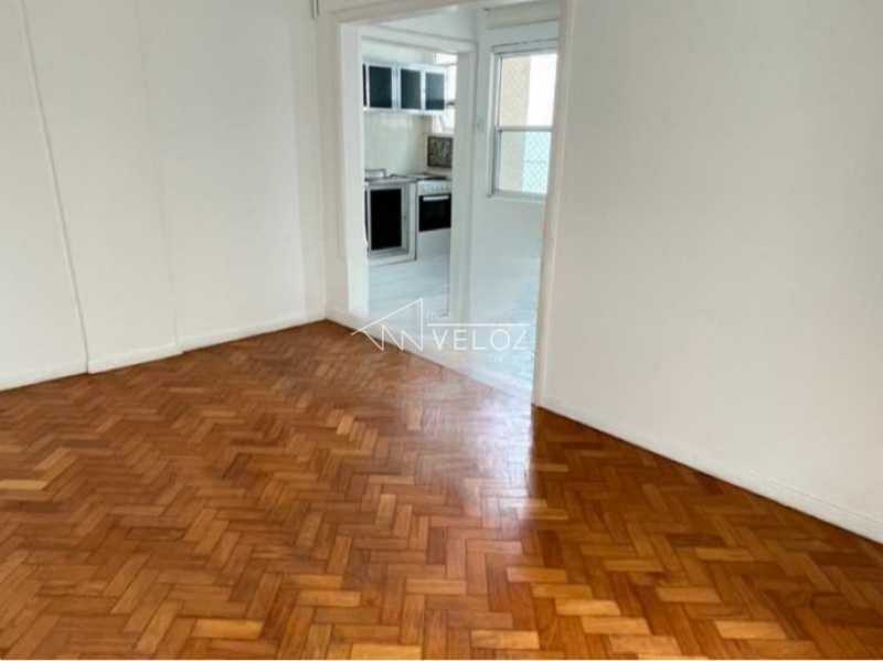 Apartamento à venda com 1 quarto, 38m² - Foto 13