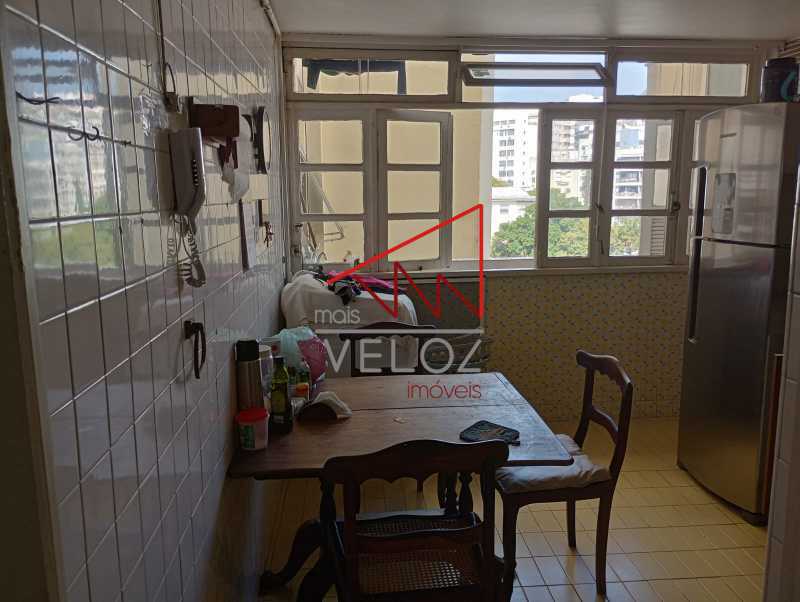 Apartamento à venda com 3 quartos, 160m² - Foto 16