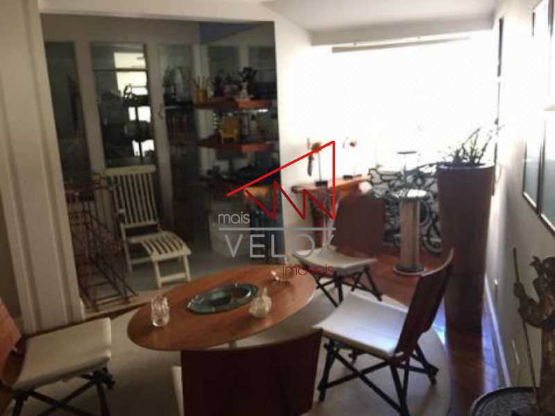 Apartamento à venda com 4 quartos, 192m² - Foto 3