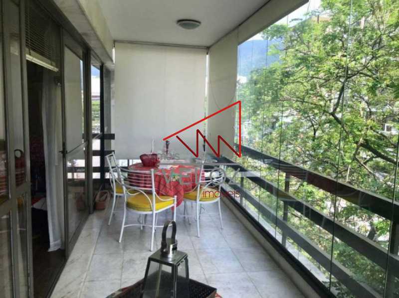 Apartamento à venda com 4 quartos, 228m² - Foto 1