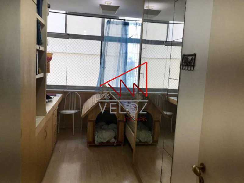 Apartamento à venda com 4 quartos, 228m² - Foto 12