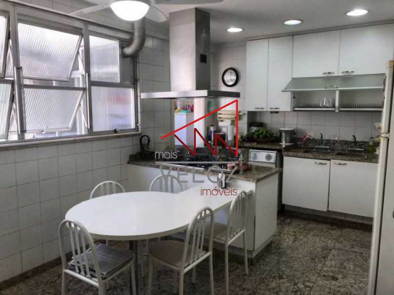 Apartamento à venda com 4 quartos, 228m² - Foto 13