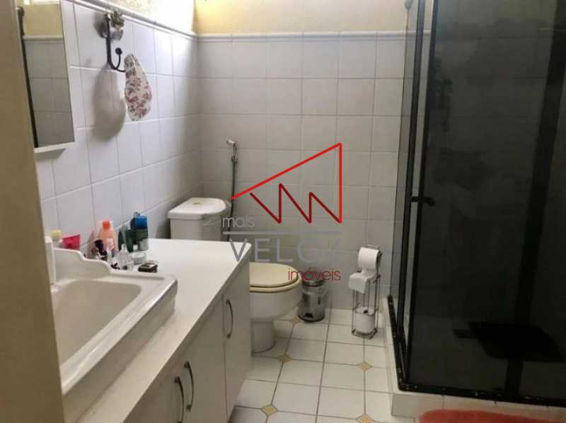 Apartamento à venda com 4 quartos, 228m² - Foto 17