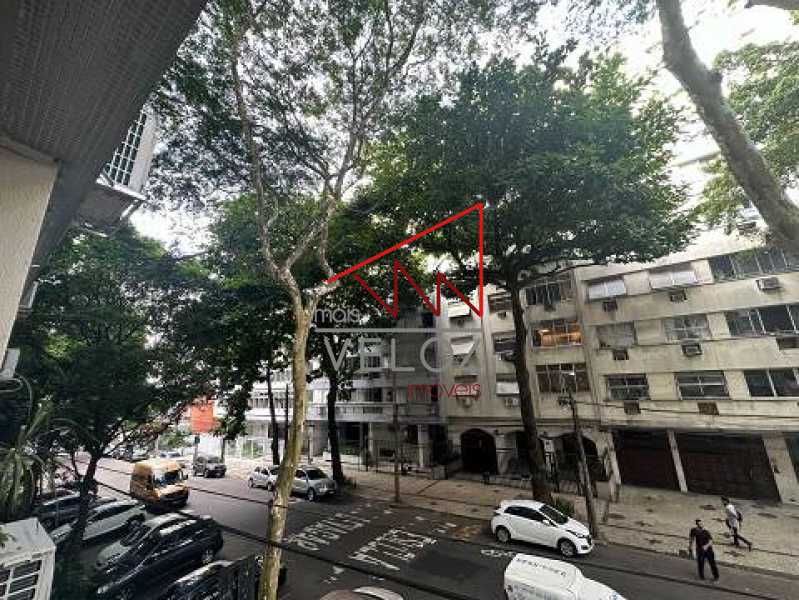 Apartamento à venda com 3 quartos, 132m² - Foto 1