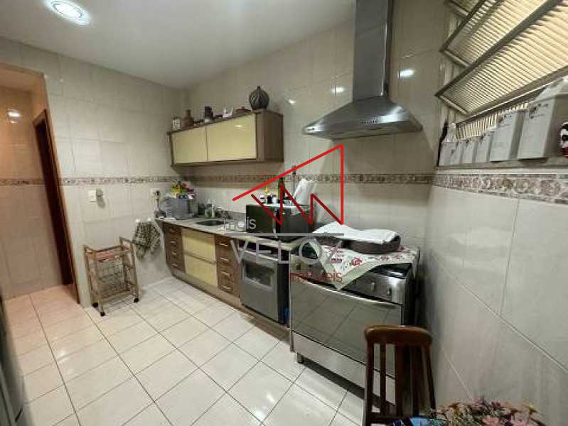 Apartamento à venda com 3 quartos, 132m² - Foto 7