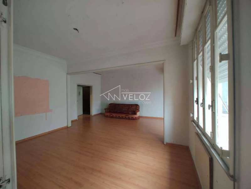 Apartamento à venda com 3 quartos, 139m² - Foto 4