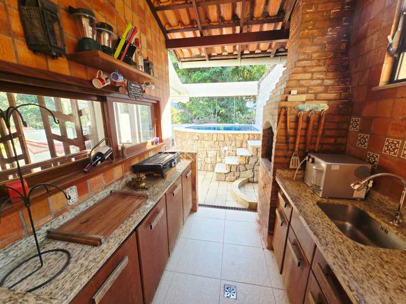 Cobertura, 3 quartos, 158 m² - Foto 5