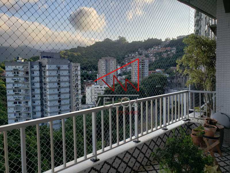 Apartamento à venda com 4 quartos, 190m² - Foto 4