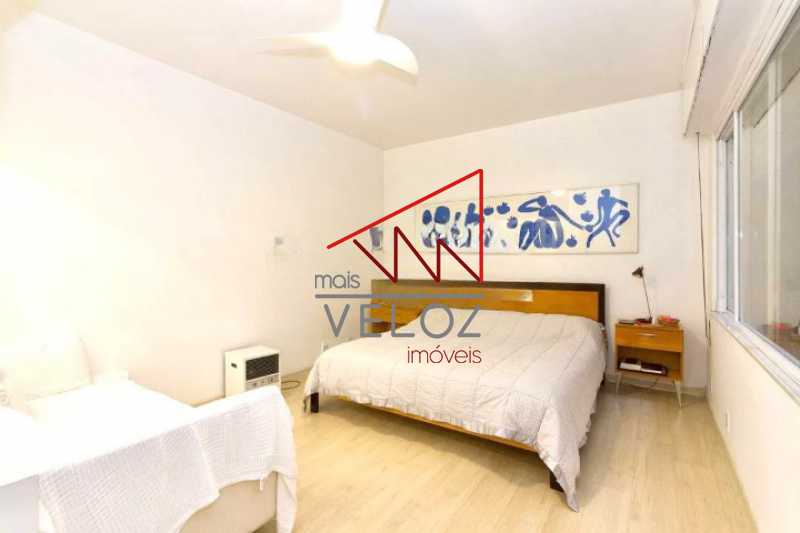 Apartamento à venda com 3 quartos, 238m² - Foto 23