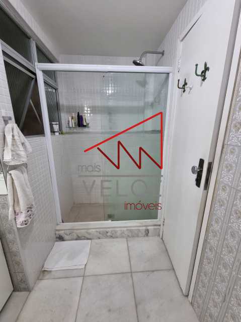 Apartamento à venda com 4 quartos, 200m² - Foto 23