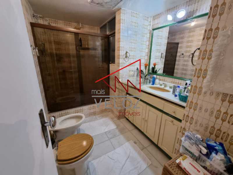 Apartamento à venda com 4 quartos, 200m² - Foto 13