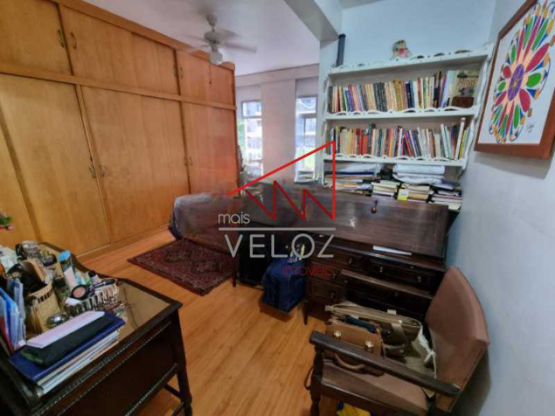 Apartamento à venda com 4 quartos, 200m² - Foto 11