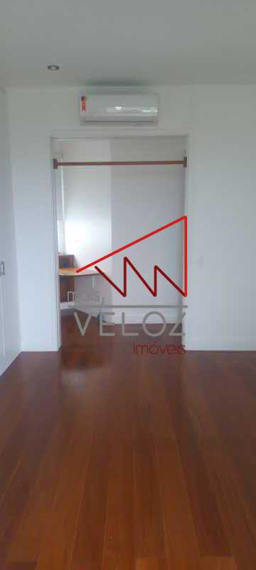 Apartamento à venda com 3 quartos, 200m² - Foto 13