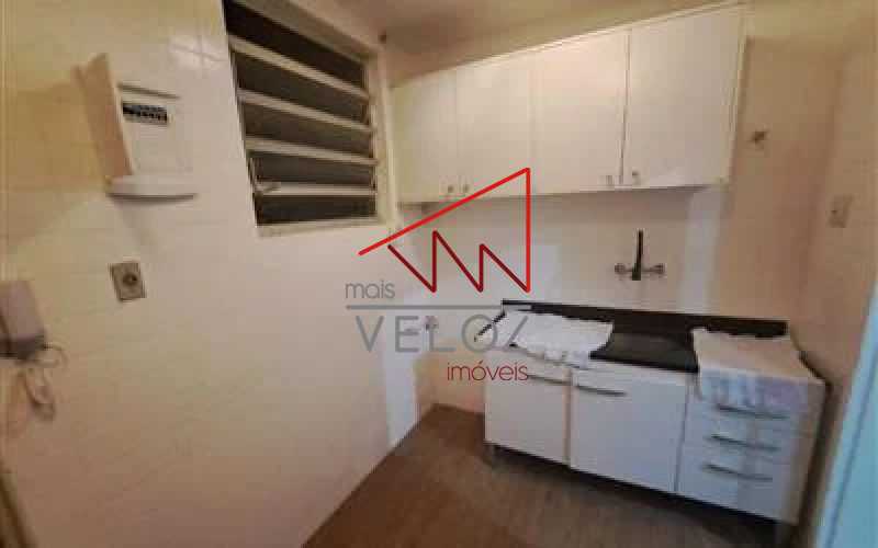 Apartamento à venda com 2 quartos, 63m² - Foto 12