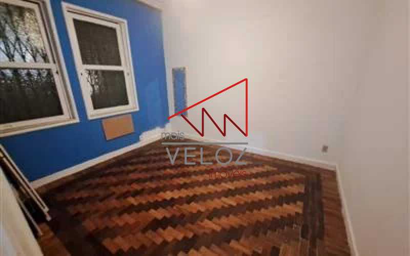 Apartamento à venda com 2 quartos, 63m² - Foto 4