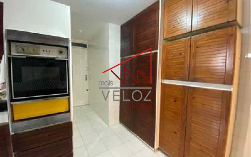 Apartamento à venda com 3 quartos, 169m² - Foto 14