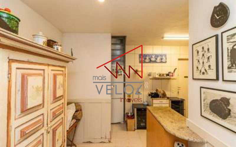 Apartamento à venda com 2 quartos, 138m² - Foto 12