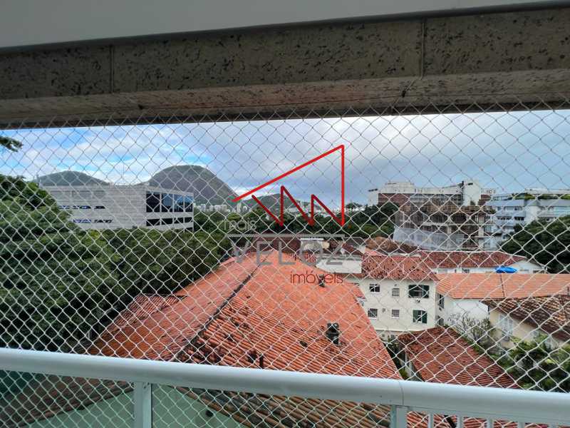 Apartamento à venda com 4 quartos, 241m² - Foto 4