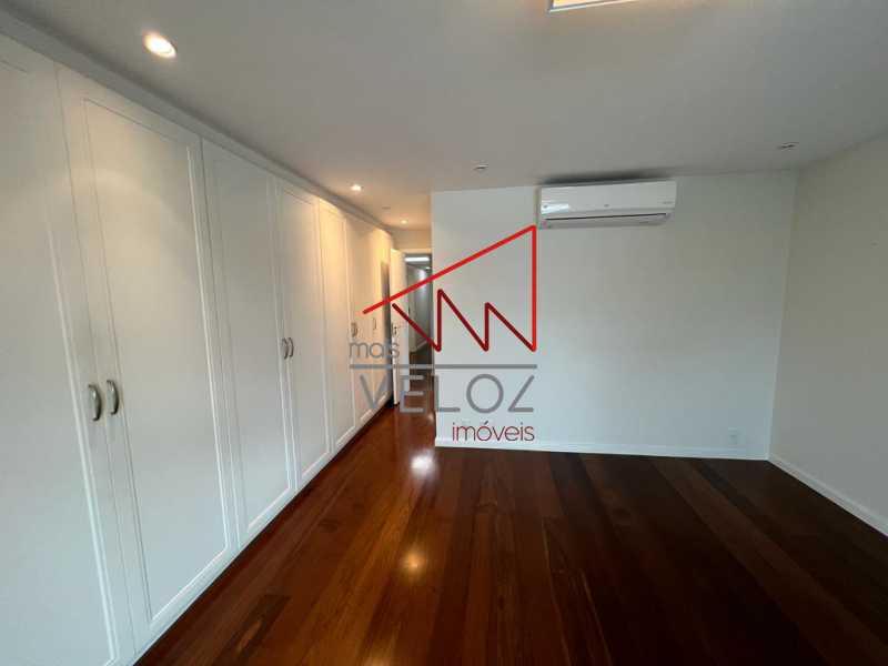 Apartamento à venda com 4 quartos, 241m² - Foto 6