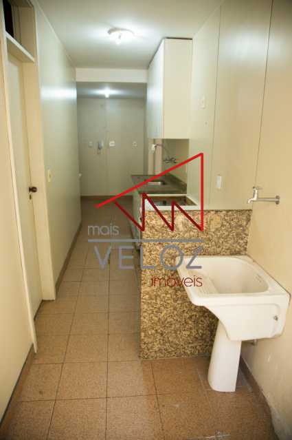 Apartamento à venda com 3 quartos, 120m² - Foto 11