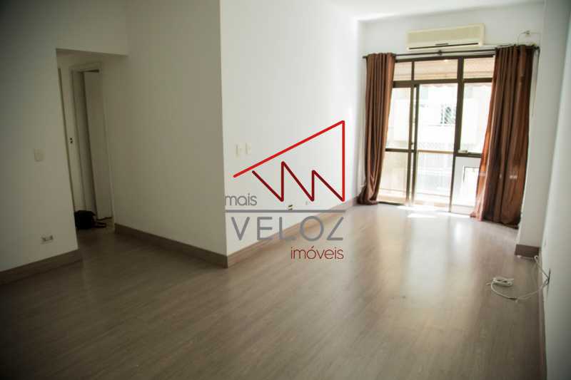 Apartamento à venda com 3 quartos, 120m² - Foto 8