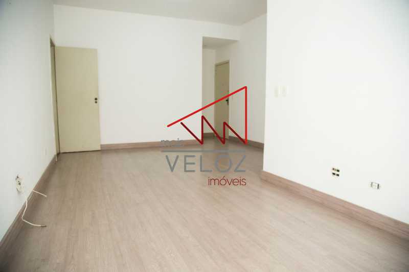 Apartamento à venda com 3 quartos, 120m² - Foto 27