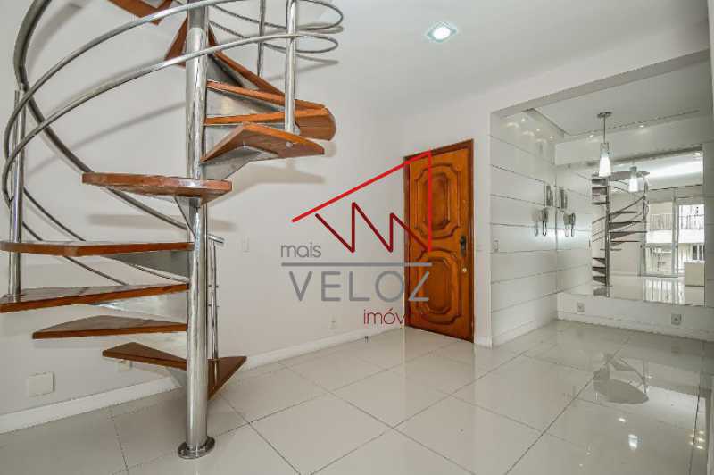 Apartamento à venda com 2 quartos, 135m² - Foto 5