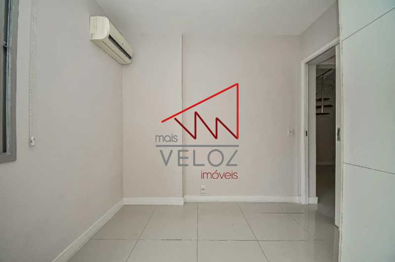 Apartamento à venda com 2 quartos, 135m² - Foto 11