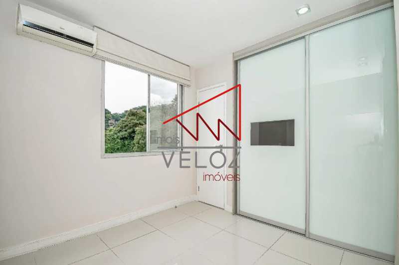 Apartamento à venda com 2 quartos, 135m² - Foto 13