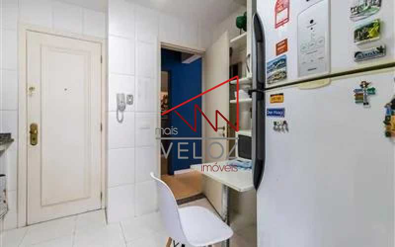 Apartamento à venda com 2 quartos, 90m² - Foto 25