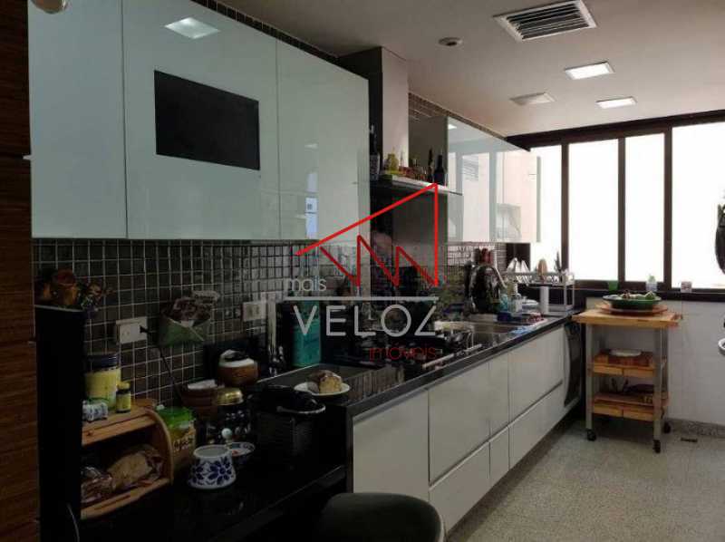 Apartamento à venda com 4 quartos, 200m² - Foto 15