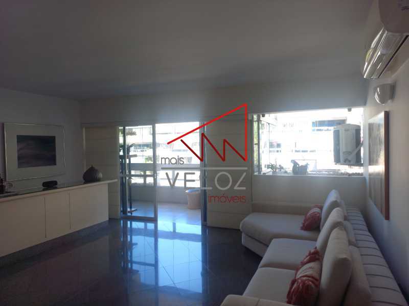 Apartamento à venda com 4 quartos, 153m² - Foto 4