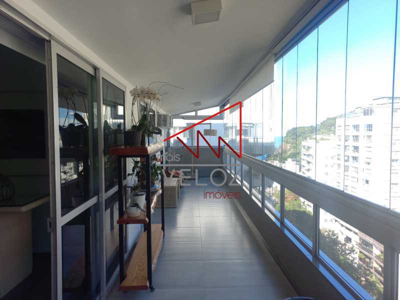 Apartamento à venda com 4 quartos, 153m² - Foto 1