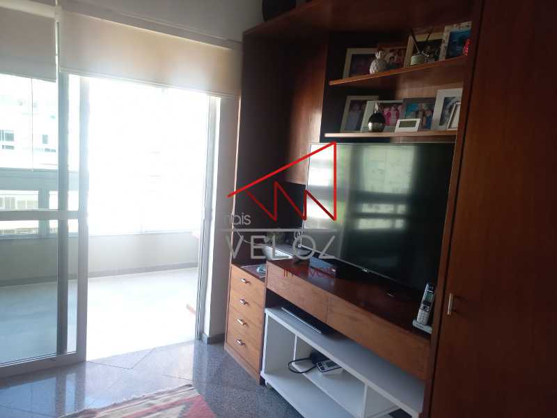 Apartamento à venda com 4 quartos, 153m² - Foto 14