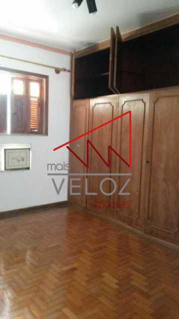 Casa à venda com 4 quartos, 370m² - Foto 15