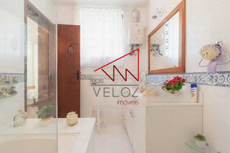 Casa à venda com 5 quartos, 227m² - Foto 10