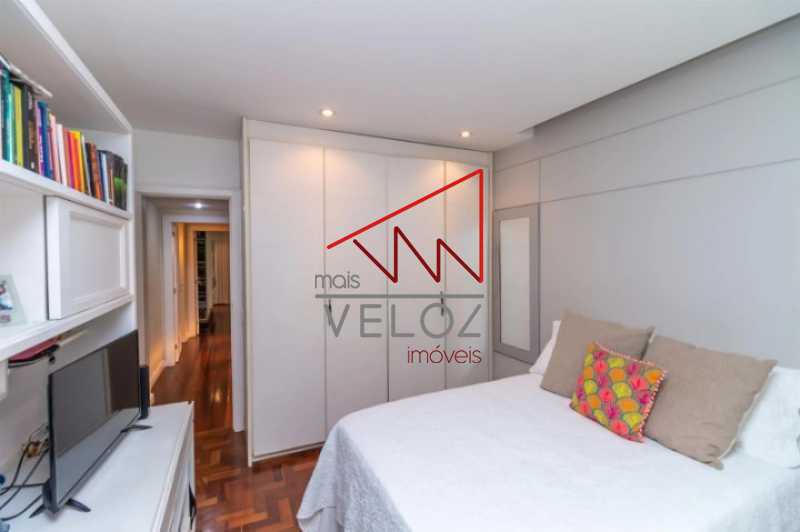 Apartamento à venda com 4 quartos, 165m² - Foto 19