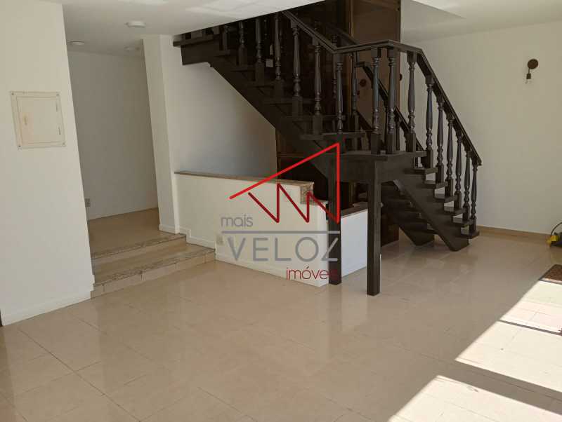 Cobertura à venda com 4 quartos, 240m² - Foto 8