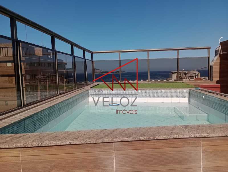 Cobertura à venda com 4 quartos, 240m² - Foto 16