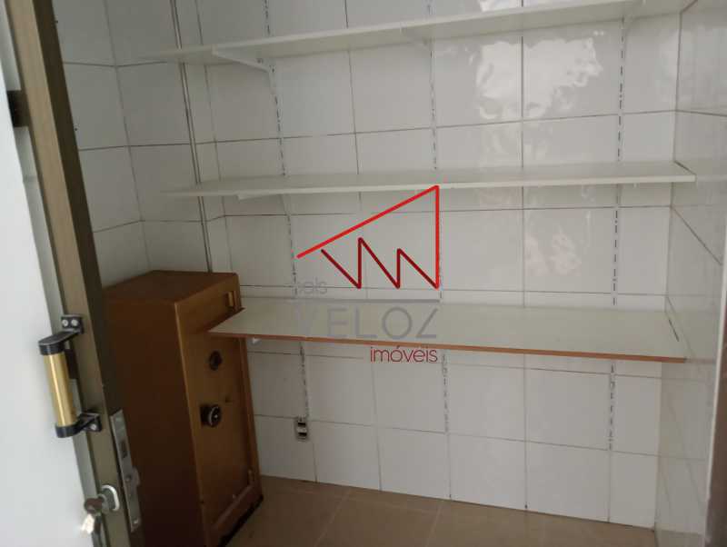 Cobertura à venda com 4 quartos, 240m² - Foto 21